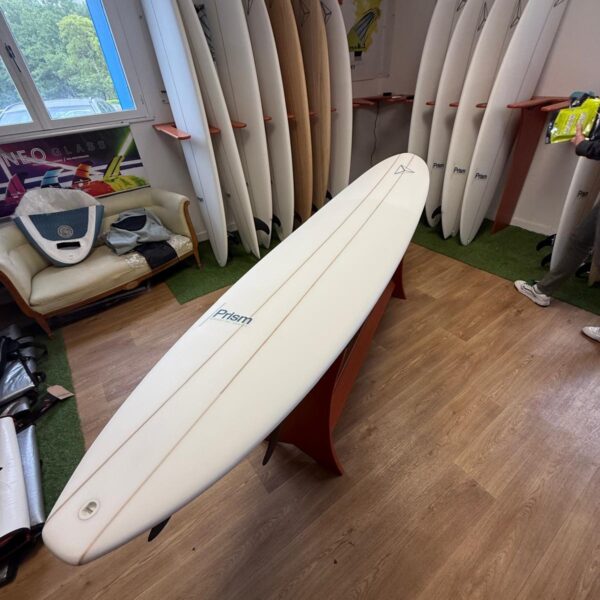 Longboard 9'0 PERF ESSENTIAL SERIES DOUBLE LATTE  Choc transport réparé. Planche neuve