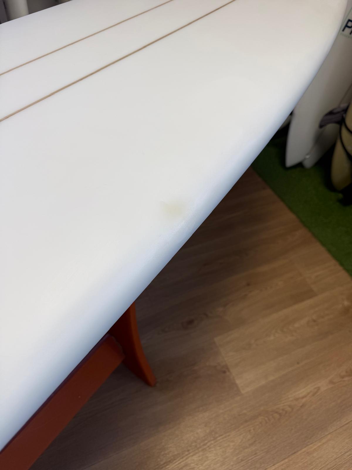 Longboard MASCARET 11'0 ESSENTIAL SERIES US BOX Choc transport réparation atelier. Planche neuve. 10 Longboard MASCARET 11'0 ESSENTIAL SERIES US BOX Choc transport réparation atelier. Planche neuve. – Image 10